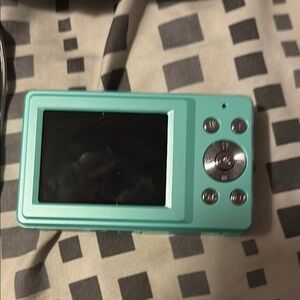 Blue Portable Vivitar Digital Camera (brand new out the box)